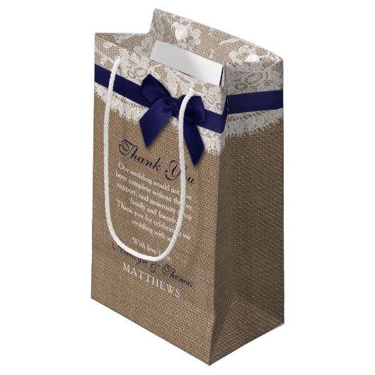 Navy Ribbon on Burlap & Lace Wedding Klein Cadeauzakje (Voorkant Gekanteld)