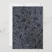 Navy Silver Holly Scroll Foliage Foto Feestdagenkaart (Achterkant)