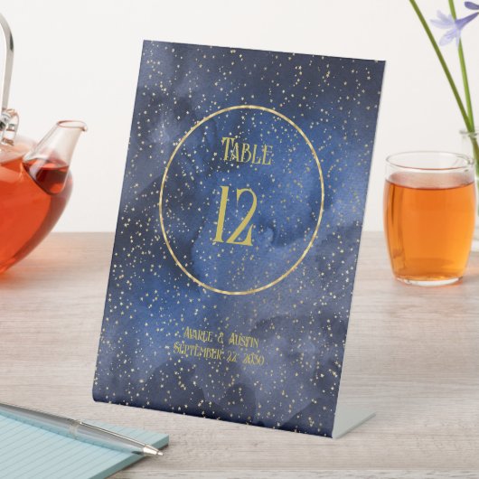 Navy Sky Gold Stars Tabletop Reclamebord Met Voetstuk (Insitu)