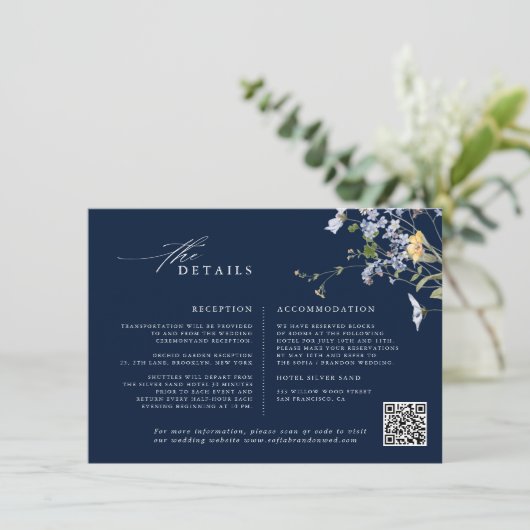 Navy Spring Wildflower Meadow Garden Bruiloft Informatiekaartje (Staand voorkant)