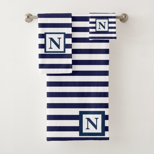 Navy Streep Monogram Bad Handdoek Set (Insitu)