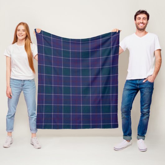 Navy US Edzell Tartan Pset Fleece Deken (In situ)