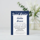 Navy White Bold Afstudeerder Party Afstuderen Uitnodiging Briefkaart (Staand voorkant)