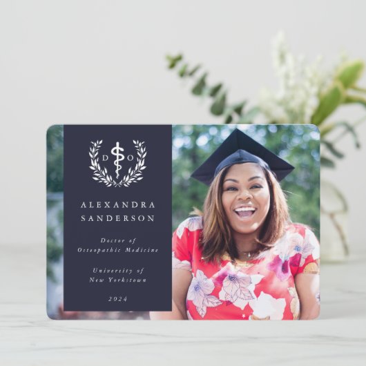 Navy+White Doctor in de osteopathische geneeskunde Aankondiging (Staand voorkant)