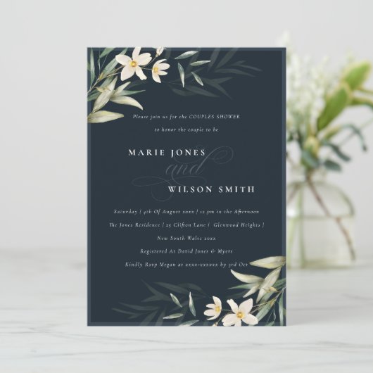 Navy White Greenery Floral Couples Shower Invite Bedankkaart (Staand voorkant)