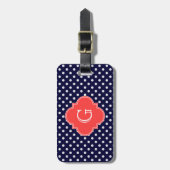 Navy White Polka Dot Coral Quatrefoil Monogram Bagagelabel (Voorkant verticaal)