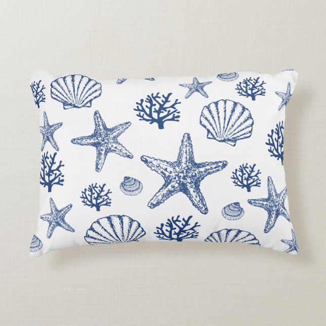 Navy White Zee Shell Patroon Kustontwerp Accent Kussen (Voorkant)