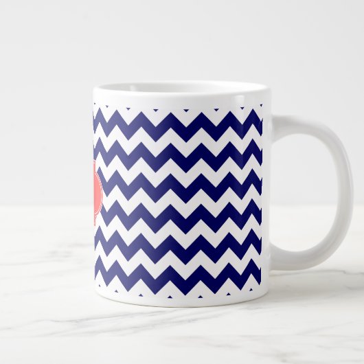 Navy Wht Chevron Zigzag Coral Quatrefoil Monogram Grote Koffiekop (Rechts)
