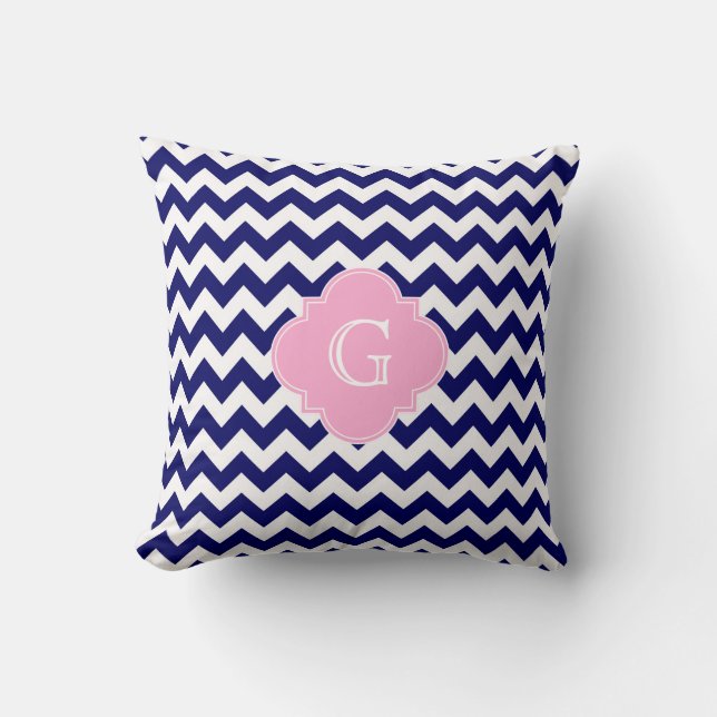 Navy Wht Chevron ZigZag Pink Quatrefoil Monogram Kussen (Voorkant)