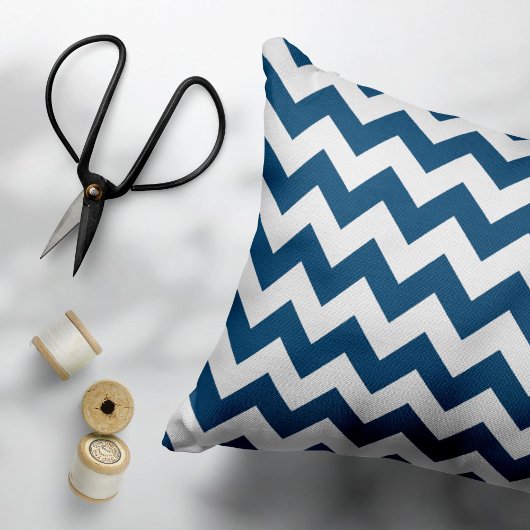 Navy zigzag, Navy Chevron, Geometrisch patroon Kussensloop