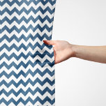 Navy zigzag, Navy Chevron, Geometrisch patroon Sjaal<br><div class="desc">Elegant,  stijlvol en verfijnd zigzag-patroon (chevron) in blauw-witte marinekleur. Moderne en trendy cadeau,  perfect voor de zigzag-minnaar in je leven.</div>