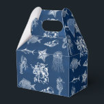 Navyblauw Aquarel Oceaan Zee Dieren  Bedankdoosjes<br><div class="desc">Een mooi ontwerp met zee-dieren met een navyblauwe aquarel achtergrond. Ideaal ontwerp voor iedereen die van het strand,  zee-dieren,  oceaan wezens,  vissen,  octopus,  kwal,  etc. houdt.</div>