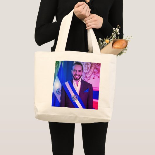 Nayib Bukele, President van El Salvador Grote Tote Bag (Voorkant (product))