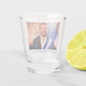Nayib Bukele, President van El Salvador Shot Glas (Achterkant)