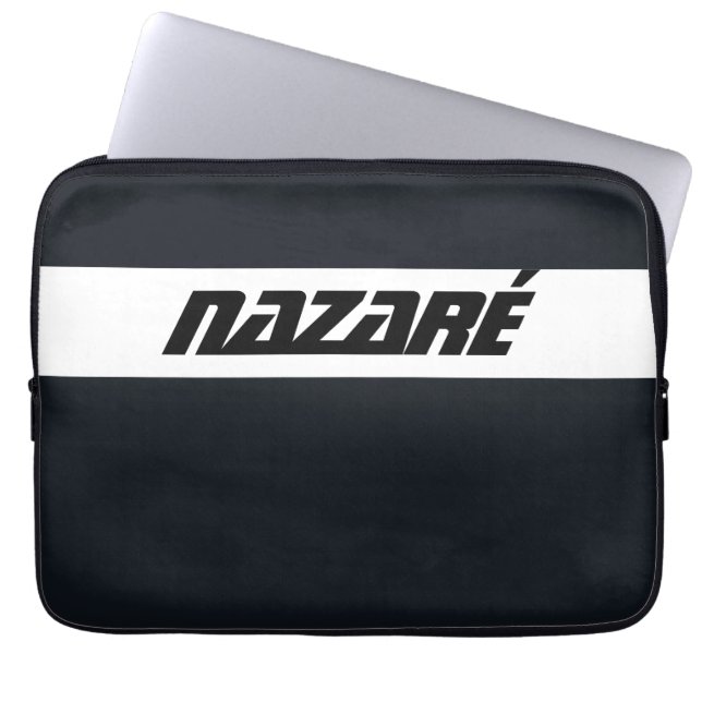 Nazaré – Portugal Surfin Surf Laptop Sleeve (Voorkant)