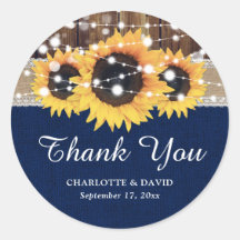 Nazebruin hout met zonnebloempjes