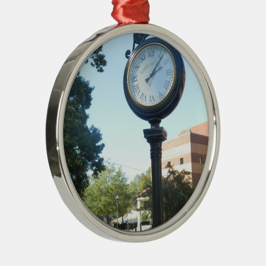 NCSSM, Bryan Clock Metalen Ornament (Rechts)