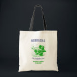 Nebraska Wedding Welkom Tas, State Love Tote Bag<br><div class="desc">Welkom uw gasten naar Nebraska met deze aangepaste bruiloft canvas tas. Of uw feest nu in Omaha, Lincoln, Kearney of langs de Sandhills is, deze tas is een eenvoudige manier om vrienden en familie te bedanken voor het feit dat ze deel uitmaken van uw speciale weekend. Personaliseer het met uw...</div>