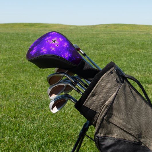 Nebula Fractal Golf Head Hoesje Golfheadcover (Insitu)