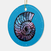 Nebula met sterren in een Nautilus Shell Keramisch Ornament (Links)