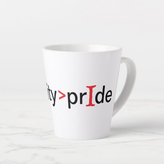 Nederigheid is groter dan trots latte mok (Rechterhoek)