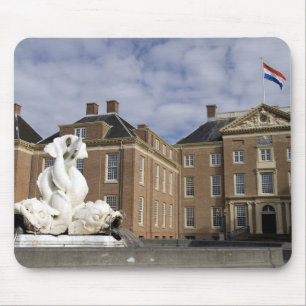 Nederland (ook bekend als Holland), Apeldoorn bij  Muismat
