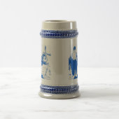 Nederlandse jongen bij windmolen bierpul (Center)