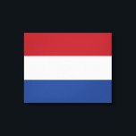 Nederlandse vlag canvas afdruk<br><div class="desc">Dit ontwerp is voorzien van de nationale vlag van Nederland (informeel Holland genoemd), een land dat voornamelijk in Western Europa en gedeeltelijk in het Caribisch gebied is gelegen en dat het grootste land van het Koninkrijk der Nederlanden vormt. In Europa bestaan er twaalf provincies die Duitsland in het oosten, België...</div>