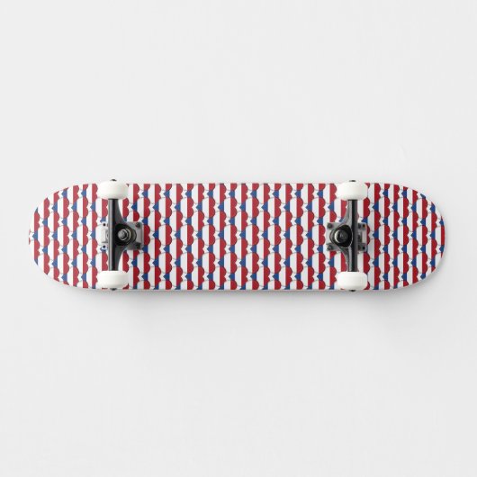 Nederlandse vlag kleuren harten patroon patriottis persoonlijk skateboard (Horizontaal)