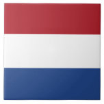 Nederlandse vlag tegeltje<br><div class="desc">Dit ontwerp is voorzien van de nationale vlag van Nederland (informeel Holland genoemd), een land dat voornamelijk in Western Europa en gedeeltelijk in het Caribisch gebied is gelegen en dat het grootste land van het Koninkrijk der Nederlanden vormt. In Europa bestaan er twaalf provincies die Duitsland in het oosten, België...</div>