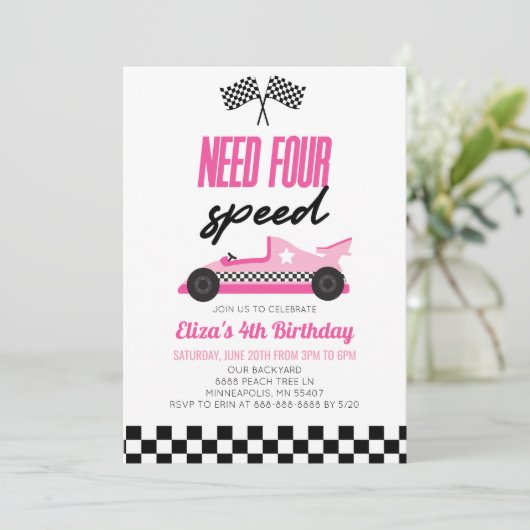 Need Four Speed Roze Race Auto 4e Verjaardagsfeest Kaart (Staand voorkant)