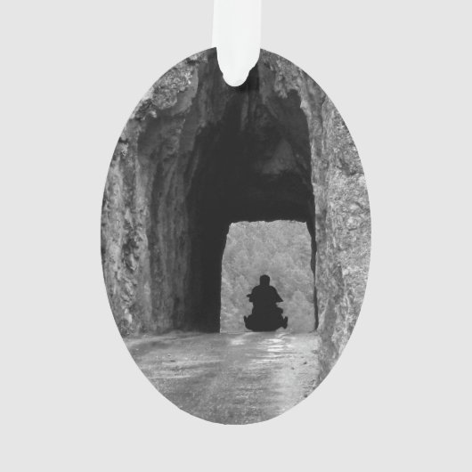 Needles Highway Tunnel Ornament (achterkant)