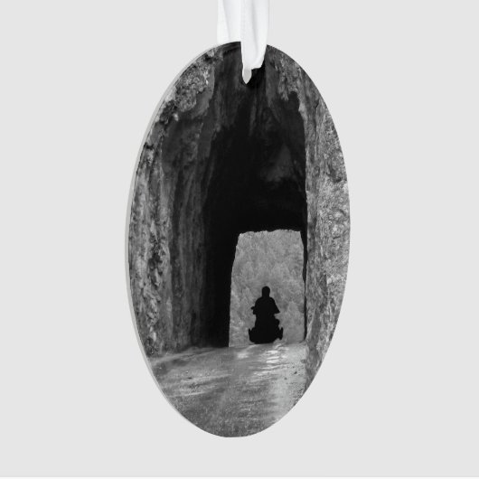 Needles Highway Tunnel Ornament (voorkant)