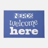 Needs welkom hier. Voor nerd- en geek-liefhebbers Deurmat (Voorkant)