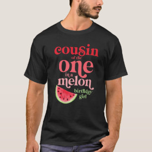 Neef van de ene in een meloen-bruisgiergierik t-shirt