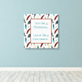 Neem alleen maar herinneringen. Laat alleen voetaf Canvas Afdruk (Insitu (Houten vloer))