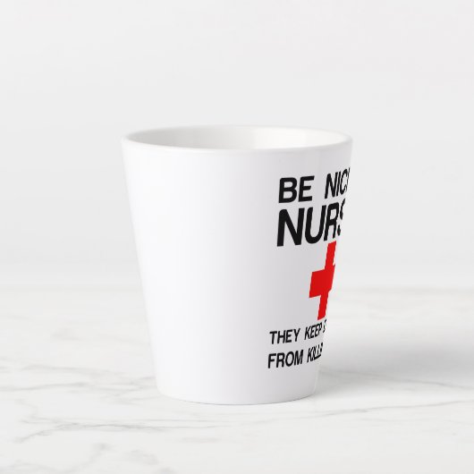 NEEM DE NEUS OM DE DOKERS TE HOUDEN LATTE MOK (Voorkant)