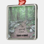 Neem een Hike! Metalen Ornament (Links)