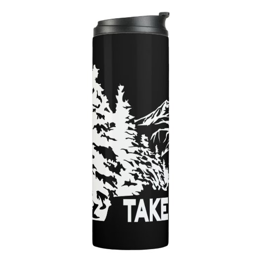 Neem een Hike quote monochrome berglandschap Thermosbeker (Gedraaid links)