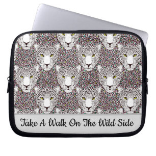 Neem een wandeling aan de wilde kant laptop sleeve