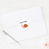 Neem het Easy Cute Cartoon Snail Ronde Sticker (Envelop)