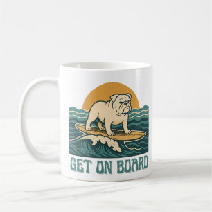 Neem plaats Surfer Dog   Retro Bulldog surfen Koffiemok