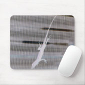 Negatief afbeelding van een hagedis op een venster muismat (Met muis)