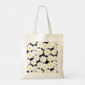 Negatieve Space Daisies wit geel op zwart Tote Bag (Achterkant)