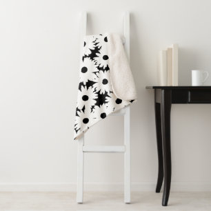 Negatieve Space Daisies wit op zwart Sherpa Deken