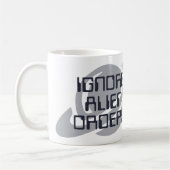 Negeer buitenaardse bevelen koffiemok (Links)