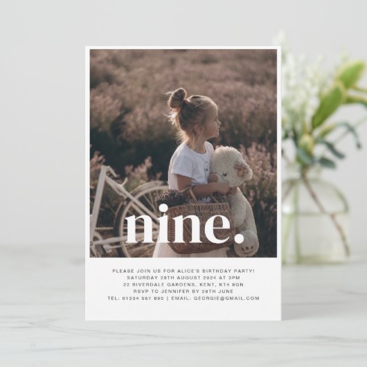 Negen Foto eerste uitnodiging op vrijdag (Staand voorkant)