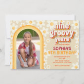 Negen groovy jaren 9e verjaardag foto uitnodiging  (Voorkant)