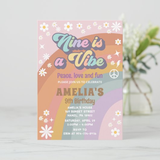 Negen is een vibe verjaardag uitnodiging (Staand voorkant)
