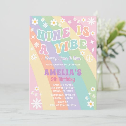 Negen is een vibe verjaardag uitnodiging (Staand voorkant)